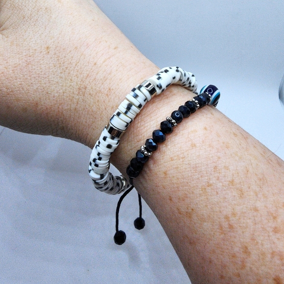 Clay and Metalic Beaded Bracelet - Unisex - Picture 3 of 6